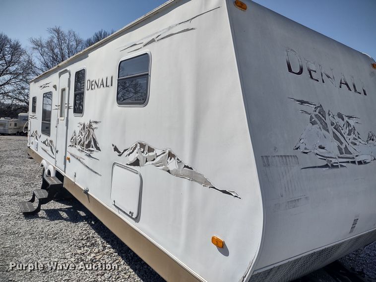 image for item DR8246 2007 Denali  camper