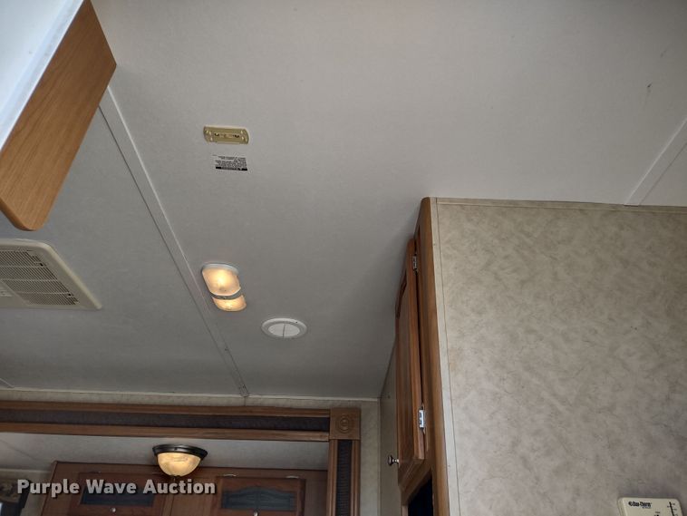 image for item DR8246 2007 Denali  camper