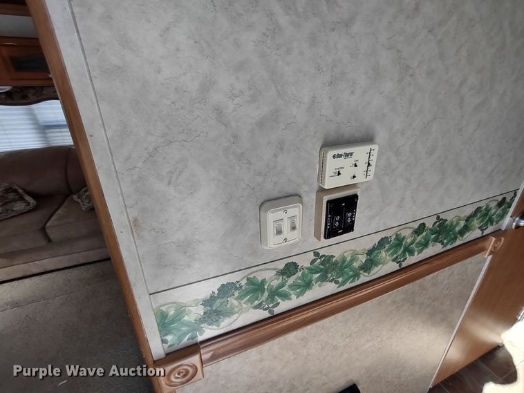 image for item DR8246 2007 Denali  camper