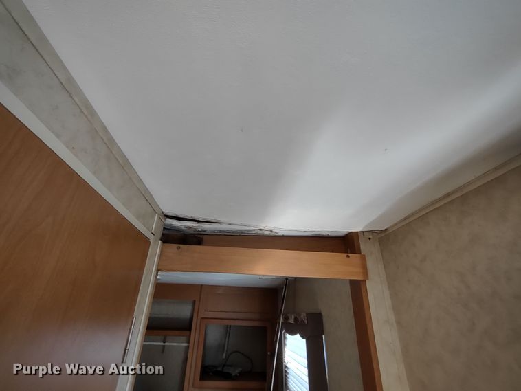 image for item DR8246 2007 Denali  camper