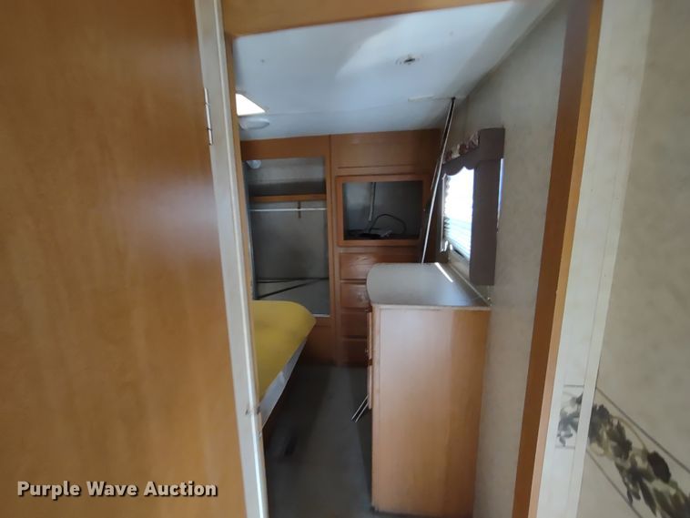 image for item DR8246 2007 Denali  camper