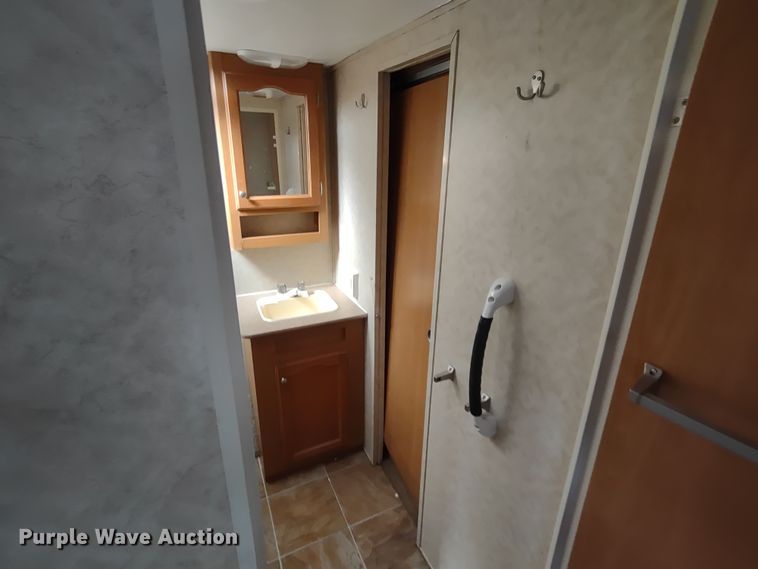 image for item DR8246 2007 Denali  camper