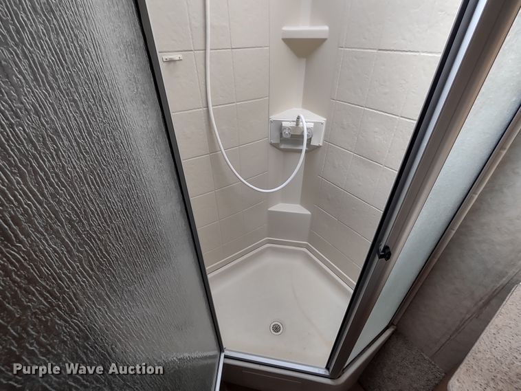 image for item DR8246 2007 Denali  camper