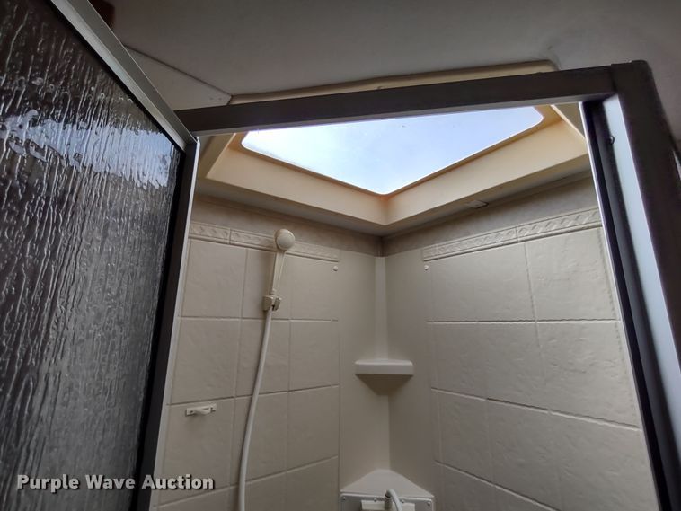 image for item DR8246 2007 Denali  camper