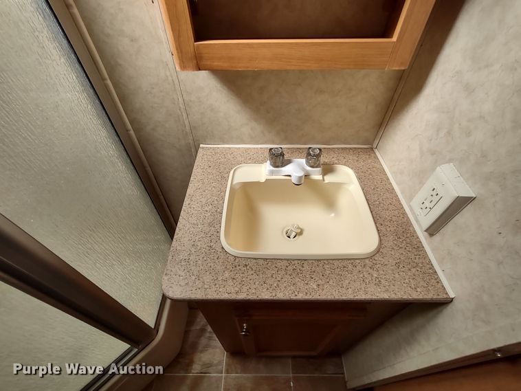 image for item DR8246 2007 Denali  camper