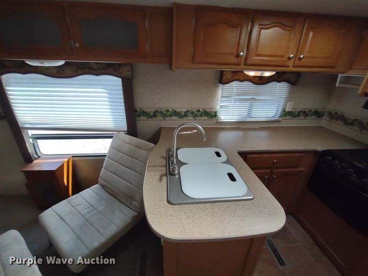 image for item DR8246 2007 Denali  camper