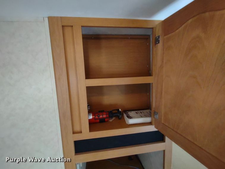 image for item DR8246 2007 Denali  camper