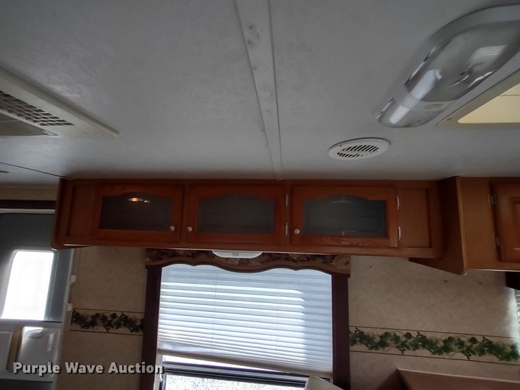 image for item DR8246 2007 Denali  camper