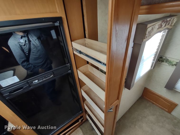 image for item DR8246 2007 Denali  camper