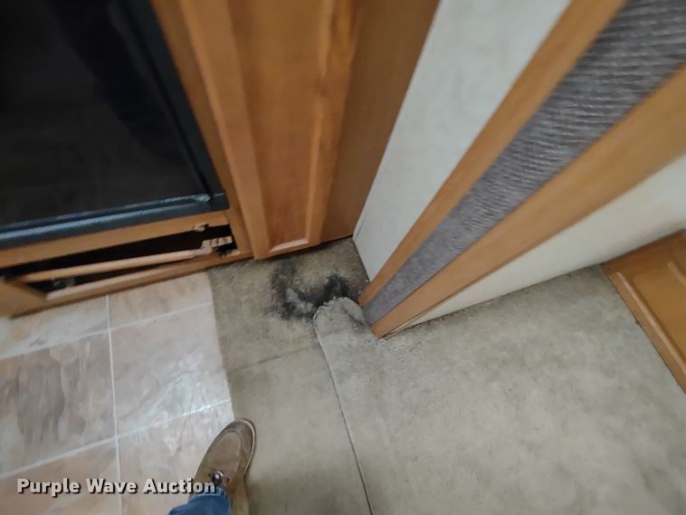 image for item DR8246 2007 Denali  camper