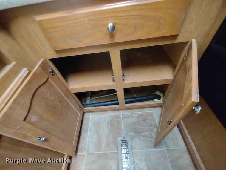 image for item DR8246 2007 Denali  camper