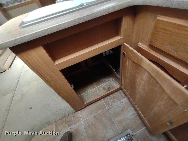 image for item DR8246 2007 Denali  camper