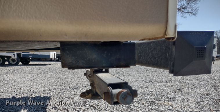 image for item DR8246 2007 Denali  camper