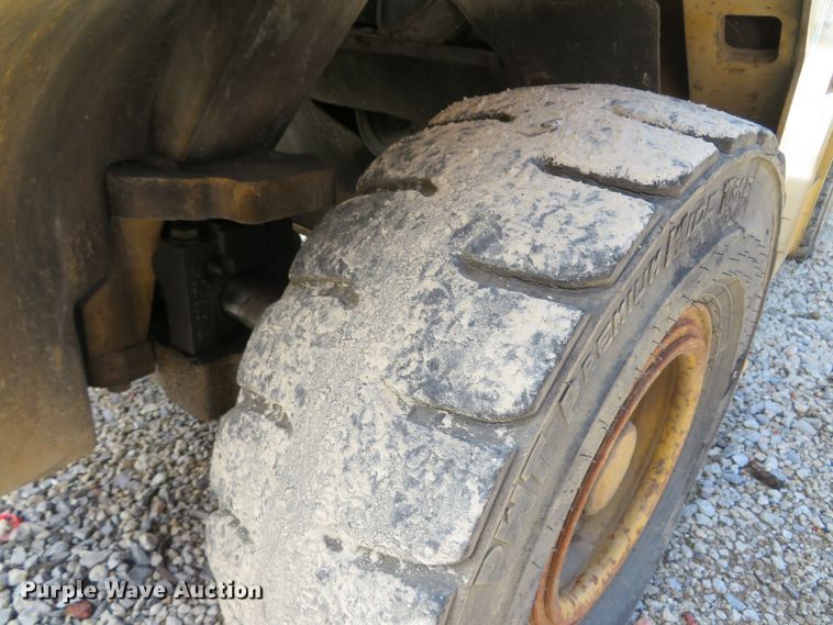 image for item FB9838 Caterpillar VC60E  forklift