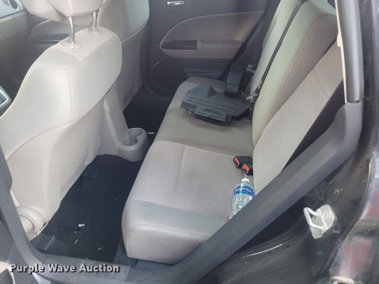 image for item FC9216 2010 Dodge Caliber