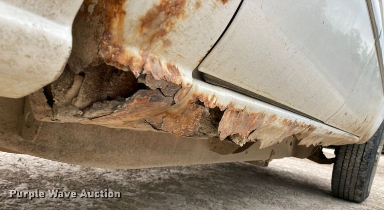 image for item HN9864 2003 GMC Sierra 2500HD  Ext. Cab pickup truck