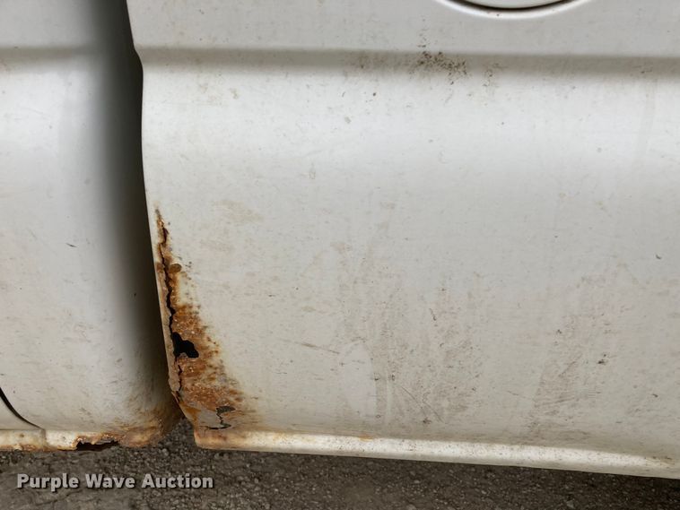 image for item HN9864 2003 GMC Sierra 2500HD  Ext. Cab pickup truck