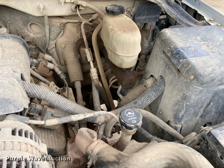 image for item HN9864 2003 GMC Sierra 2500HD  Ext. Cab pickup truck