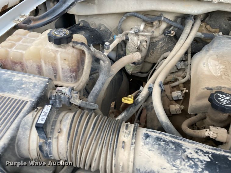 image for item HN9864 2003 GMC Sierra 2500HD  Ext. Cab pickup truck