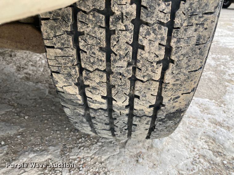 image for item HN9864 2003 GMC Sierra 2500HD  Ext. Cab pickup truck