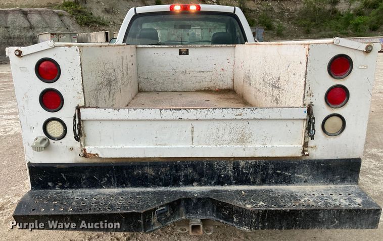 image for item HN9865 2005 Dodge Ram 2500  utility bed pickup truck