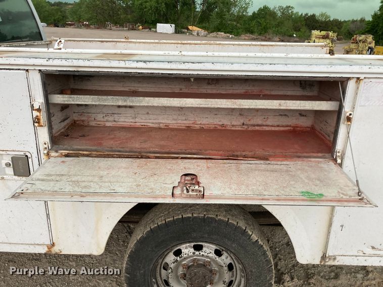 image for item HN9865 2005 Dodge Ram 2500  utility bed pickup truck