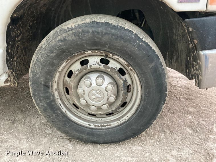 image for item HN9865 2005 Dodge Ram 2500  utility bed pickup truck