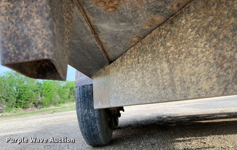 image for item HN9867 1996 Fannin Fabrication  equipment trailer