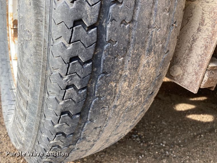 image for item HN9867 1996 Fannin Fabrication  equipment trailer