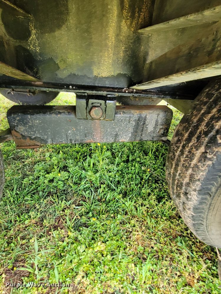 image for item HY9013 2007 Blue Diamond  equipment trailer