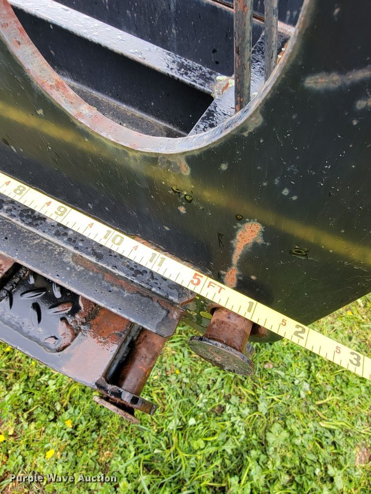 image for item HY9013 2007 Blue Diamond  equipment trailer