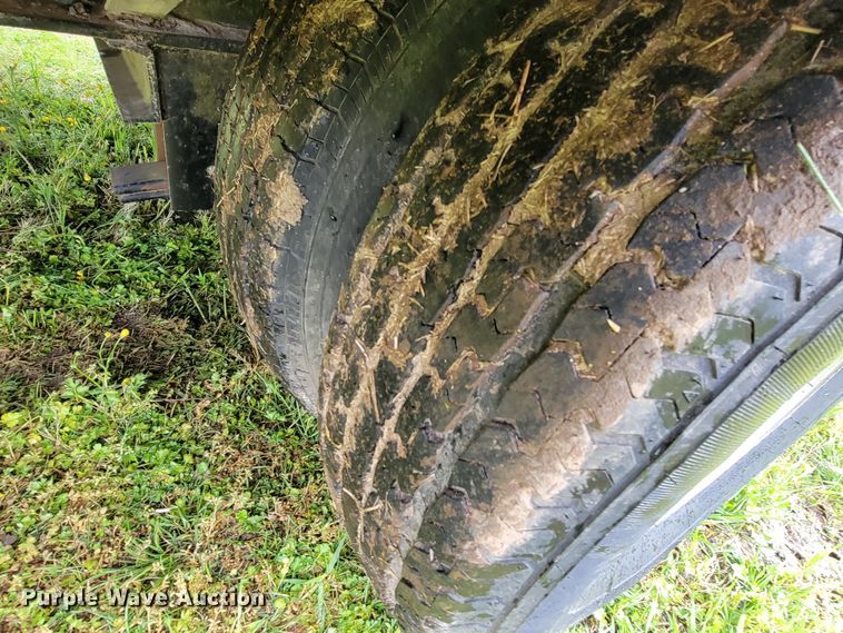 image for item HY9013 2007 Blue Diamond  equipment trailer