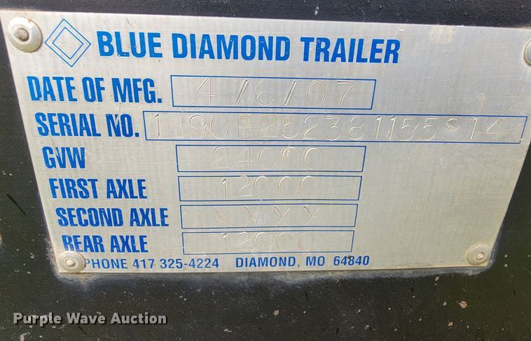 image for item HY9013 2007 Blue Diamond  equipment trailer