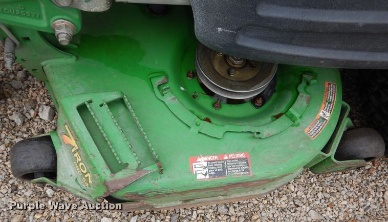 image for item IB9986 2010 John Deere Z910  ZTR lawn mower
