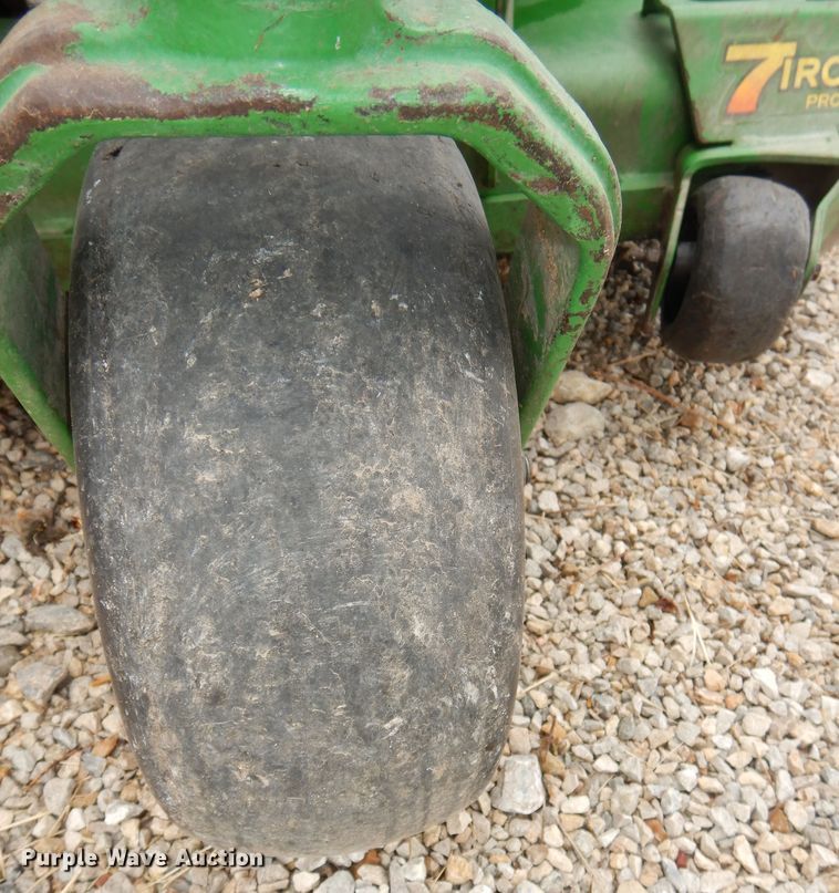 image for item IB9986 2010 John Deere Z910  ZTR lawn mower