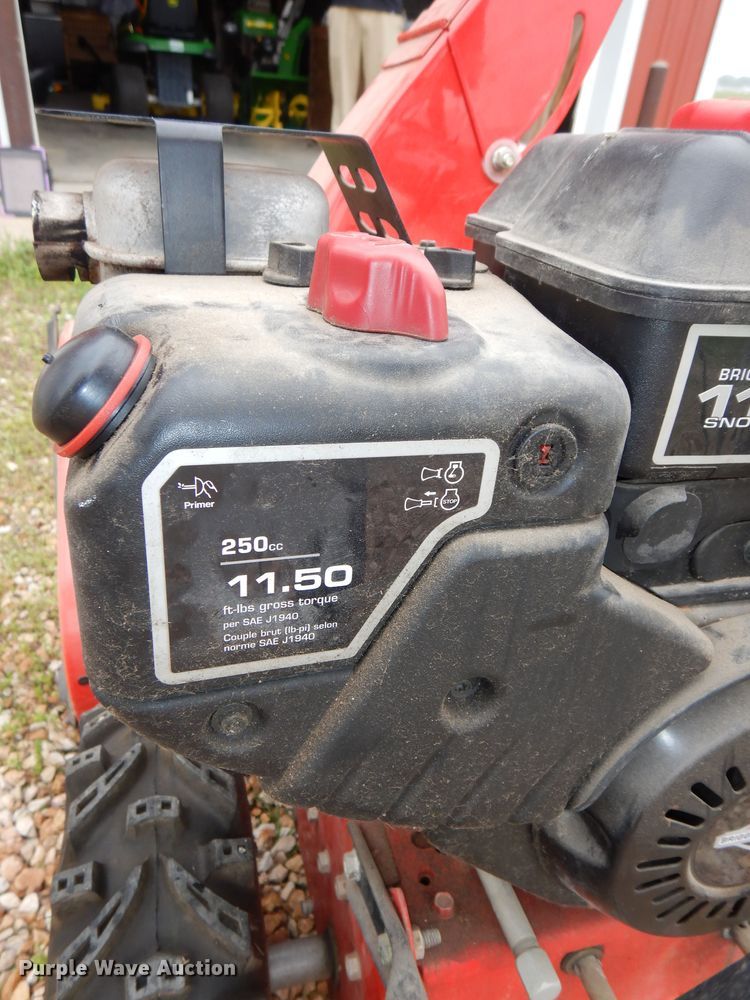 image for item IB9988 Snapper L1227E  snow blower