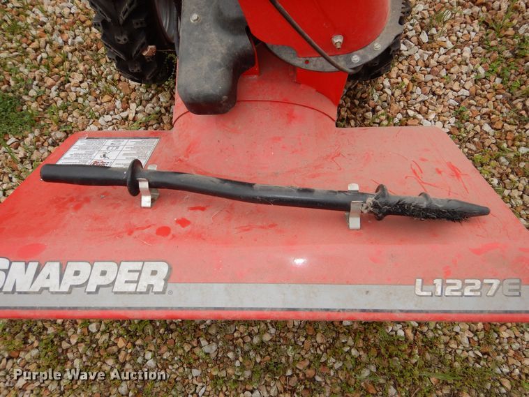 image for item IB9988 Snapper L1227E  snow blower