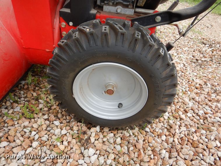 image for item IB9988 Snapper L1227E  snow blower