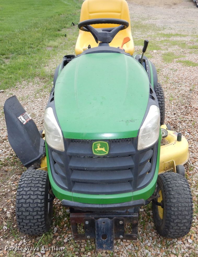 image for item IB9990 John Deere D140  lawn mower