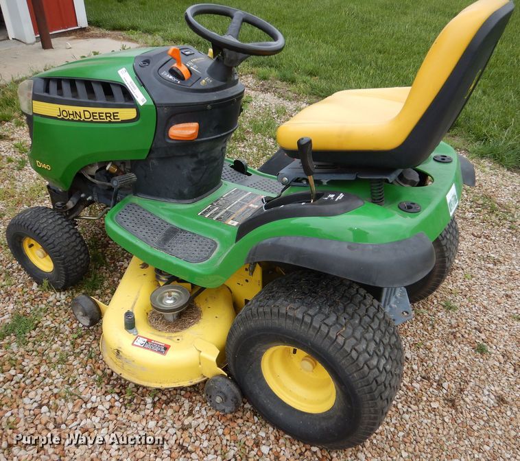 image for item IB9990 John Deere D140  lawn mower