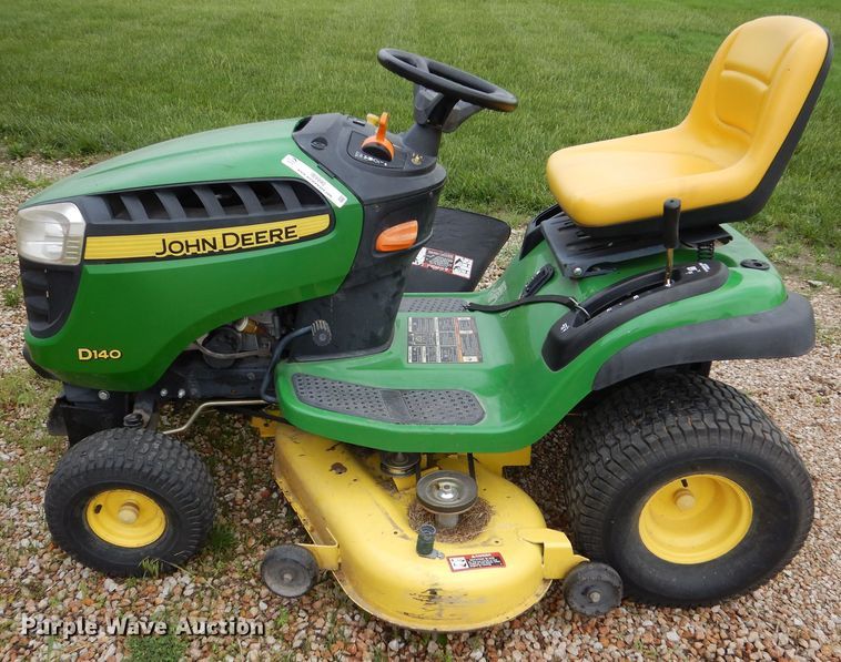 image for item IB9990 John Deere D140  lawn mower