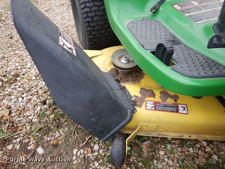 image for item IB9990 John Deere D140  lawn mower
