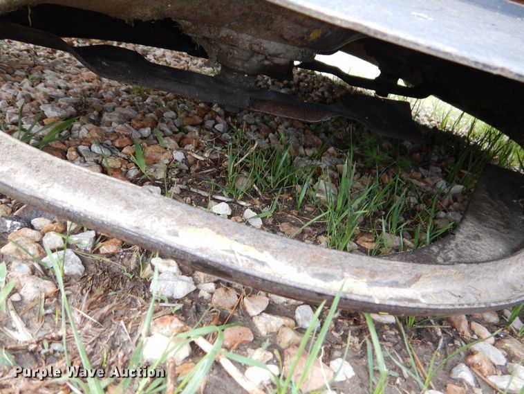 image for item IB9990 John Deere D140  lawn mower