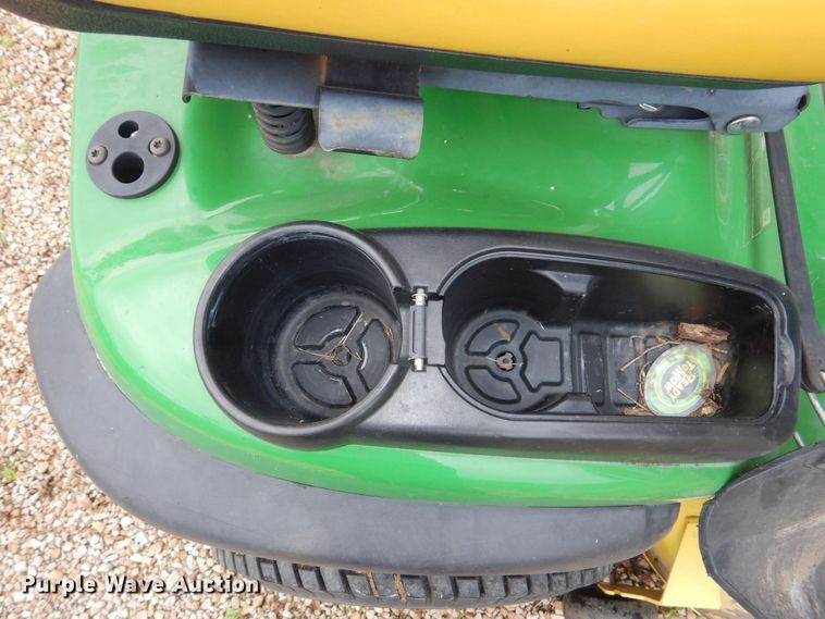 image for item IB9990 John Deere D140  lawn mower