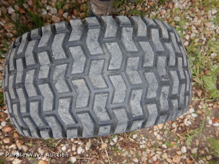 image for item IB9990 John Deere D140  lawn mower