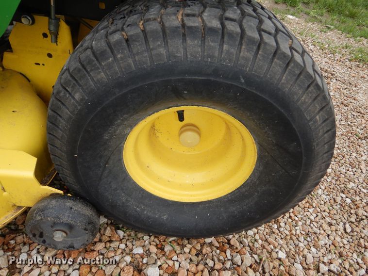 image for item IB9990 John Deere D140  lawn mower