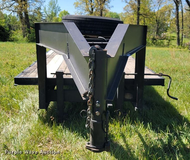 image for item II9004 1997 Bales Fabrication  equipment trailer