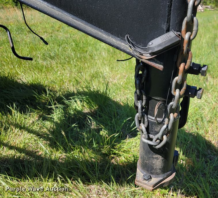 image for item II9004 1997 Bales Fabrication  equipment trailer