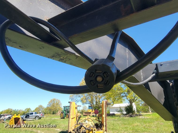 image for item II9004 1997 Bales Fabrication  equipment trailer