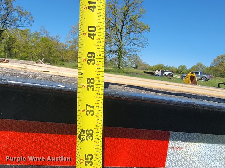 image for item II9004 1997 Bales Fabrication  equipment trailer